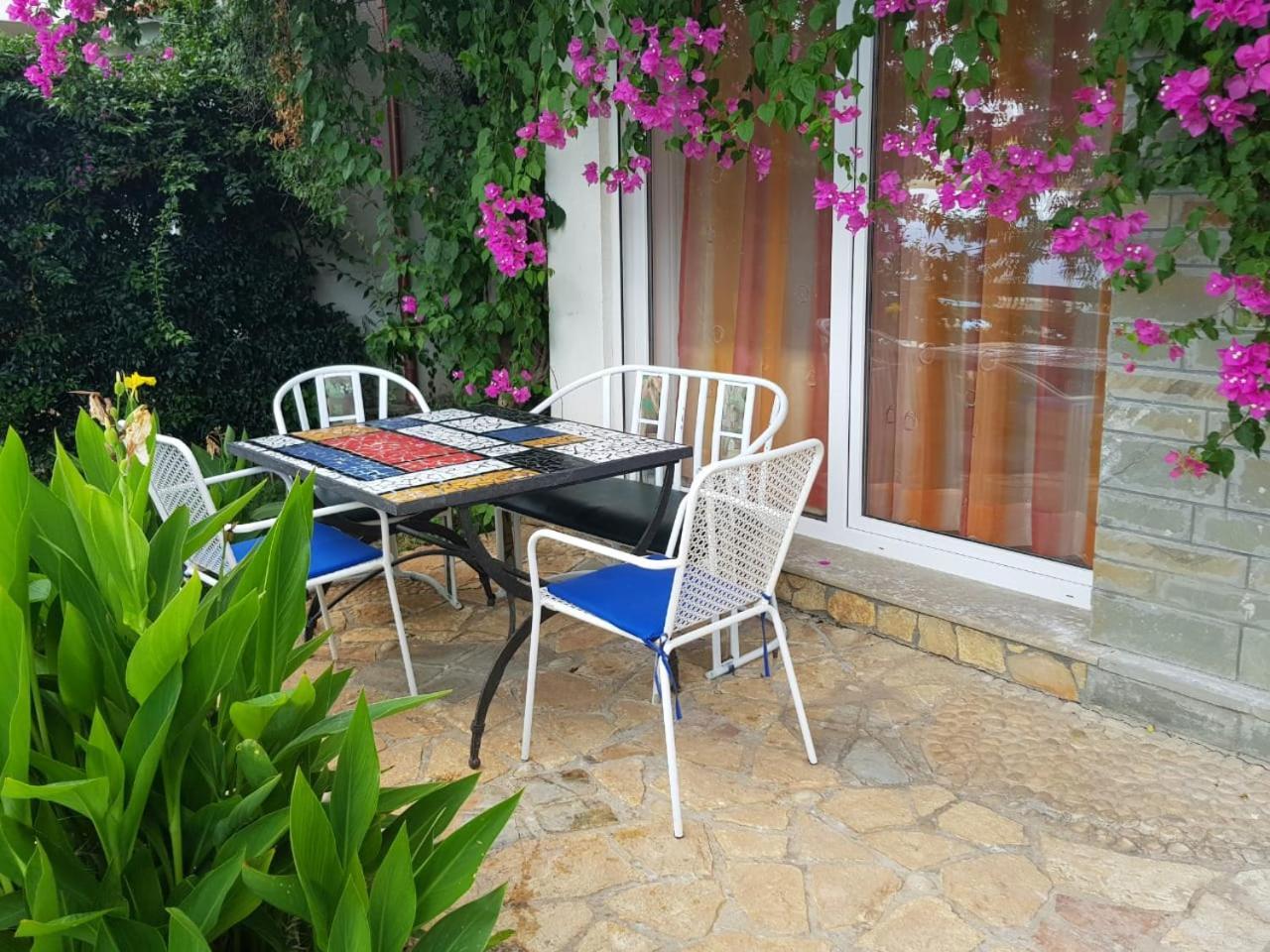 Olives Residence Dhërmi Exterior foto
