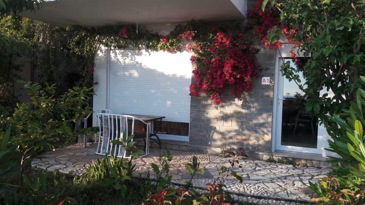 Olives Residence Dhërmi Exterior foto