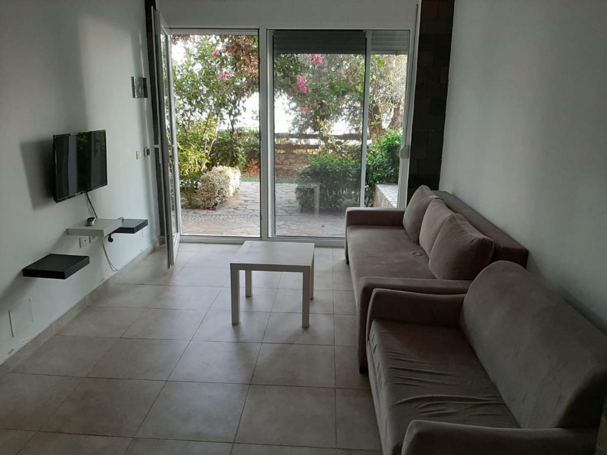 Olives Residence Dhërmi Exterior foto